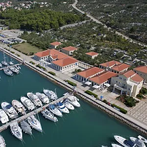 Apartment Aci Marina