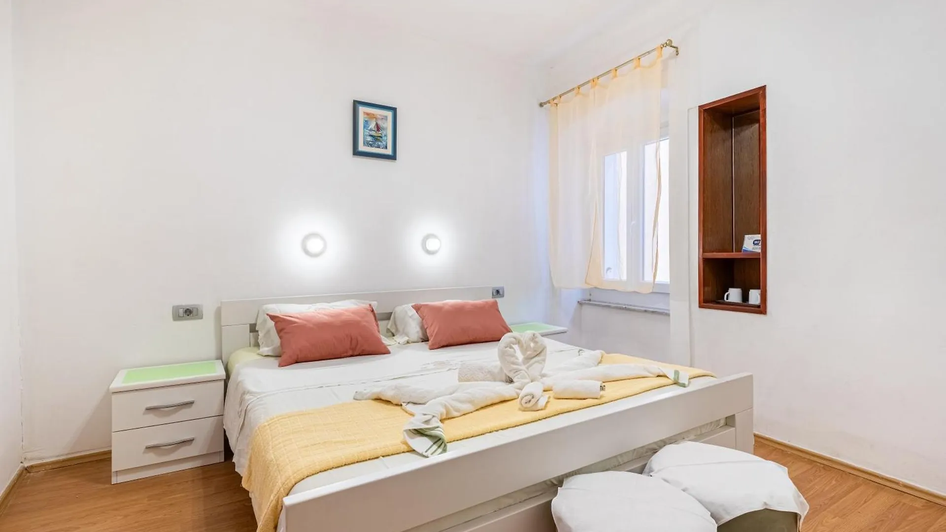 Guesthouse Romana Cres 3*,  Croatia