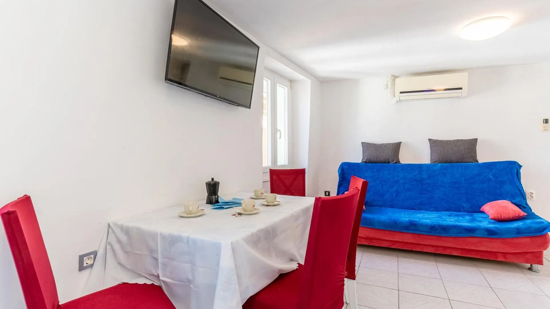 Guesthouse Romana Cres 3*,  Croatia